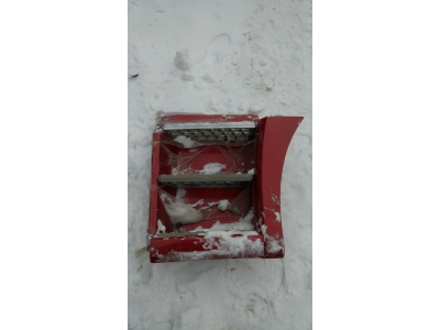 Корпус подножки левый в сборе SH F3000 тягач красный SHAANXI / Shacman (ШАНКСИ / Шакман) DZ13241240411 фото 1 Махачкала